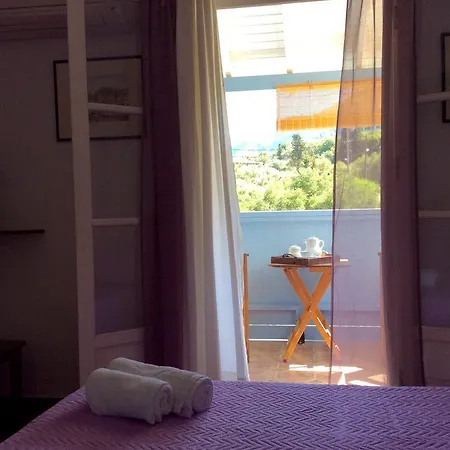 Hotel apartamentowy Milos 2*
